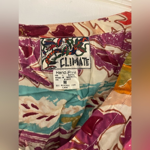 Climate 100% rayon cropped blouse - Picture 2 of 4